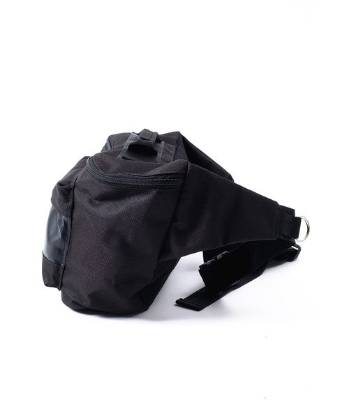 ankoROCK(アンコロック)の「an meets zakka ミリタリーテイストボディバッグ(ボディバッグ/ウエストポーチ・メンズ・A・ONE SIZE)」の2枚目の写真