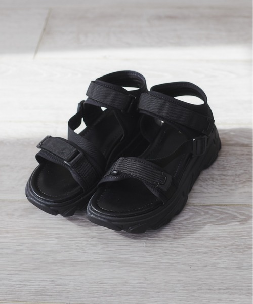 ANGIE（アンジー）の「厚底スポーツサンダル（サンダル・レディース・ブラック/ホワイト・X-LARGE/MEDIUM/LARGE）」の3枚目の写真