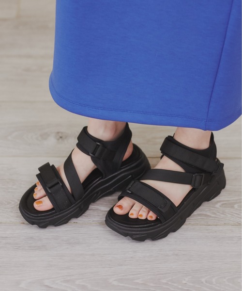 ANGIE（アンジー）の「厚底スポーツサンダル（サンダル・レディース・ブラック/ホワイト・X-LARGE/MEDIUM/LARGE）」の18枚目の写真