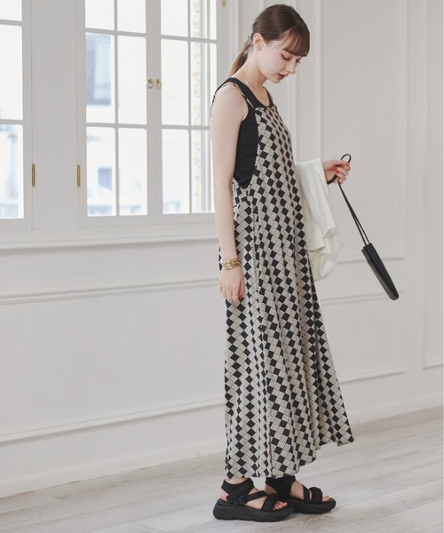 ANGIE（アンジー）の「厚底スポーツサンダル（サンダル・レディース・ブラック/ホワイト・X-LARGE/MEDIUM/LARGE）」の16枚目の写真