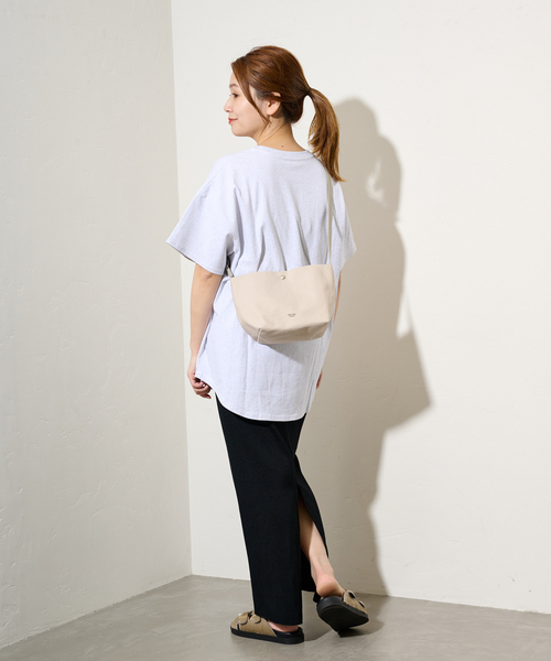 ORCIVAL（オーシバル）の「《追加3》【ORCIVAL / オーシバル】LCV SHOULDER POUCH MEDIUM：ショルダーバッグ（ショルダーバッグ・レディース・グリーン/ブラック/ベージュ・FREE）」の11枚目の写真