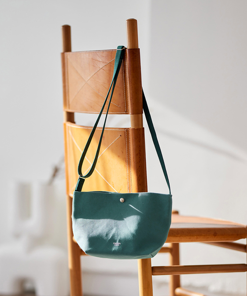 ORCIVAL（オーシバル）の「《追加3》【ORCIVAL / オーシバル】LCV SHOULDER POUCH MEDIUM：ショルダーバッグ（ショルダーバッグ・レディース・グリーン/ブラック/ベージュ・FREE）」の15枚目の写真