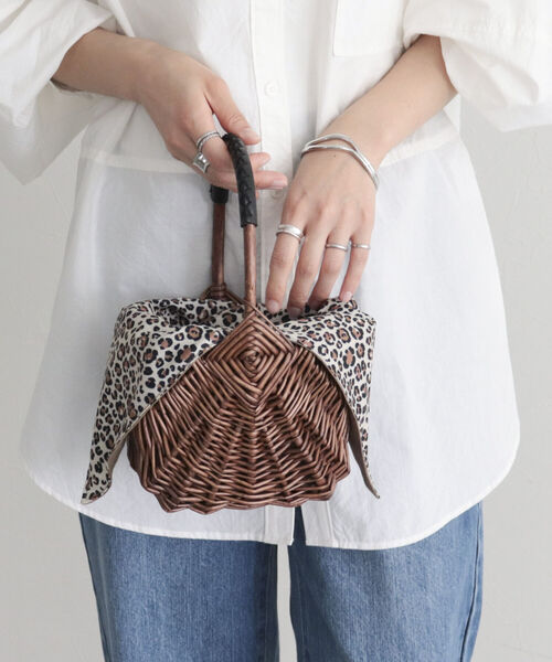 fredy emue(フレディエミュ)の「ワンハンドルレオパードカバーカゴバッグ(かごバッグ・レディース・ブラウン・FREE)」の1枚目の写真
