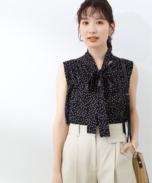 N.（N. Natural Beauty Basic）（エヌエヌナチュラルビューティーベーシック）の「◆フロントリボンギャザーノースリーブブラウス（Tシャツ/カットソー・レディース・オフホワイト/ブルー/ドット・MEDIUM）」の22枚目の写真