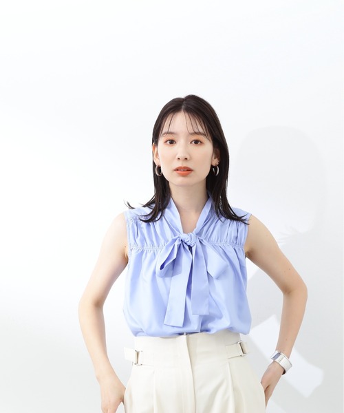 N.（N. Natural Beauty Basic）（エヌエヌナチュラルビューティーベーシック）の「◆フロントリボンギャザーノースリーブブラウス（Tシャツ/カットソー・レディース・オフホワイト/ブルー/ドット・MEDIUM）」の13枚目の写真