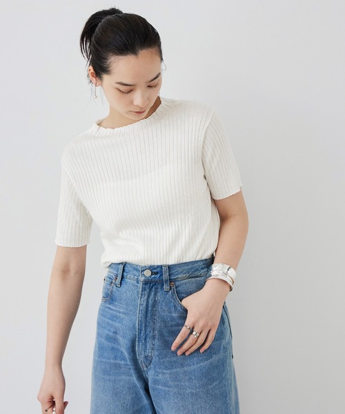 Fashion Letter(ファッションレター)の「大きいサイズ プチハイネック ハーフスリーブ トップス(Tシャツ/カットソー・レディース・ブラック/オフホワイト/ブルー/ベージュ系その他・M~L/LL~3L/4L~5L)」の10枚目の写真