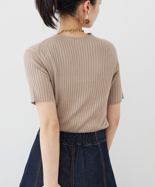 Fashion Letter(ファッションレター)の「大きいサイズ プチハイネック ハーフスリーブ トップス(Tシャツ/カットソー・レディース・ブラック/オフホワイト/ブルー/ベージュ系その他・M~L/LL~3L/4L~5L)」の16枚目の写真