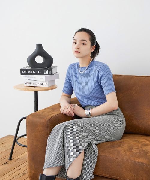 Fashion Letter(ファッションレター)の「大きいサイズ プチハイネック ハーフスリーブ トップス(Tシャツ/カットソー・レディース・ブラック/オフホワイト/ブルー/ベージュ系その他・M~L/LL~3L/4L~5L)」の12枚目の写真
