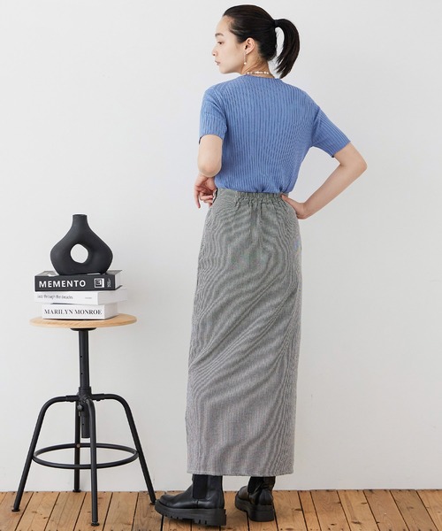 Fashion Letter(ファッションレター)の「大きいサイズ プチハイネック ハーフスリーブ トップス(Tシャツ/カットソー・レディース・ブラック/オフホワイト/ブルー/ベージュ系その他・M~L/LL~3L/4L~5L)」の17枚目の写真