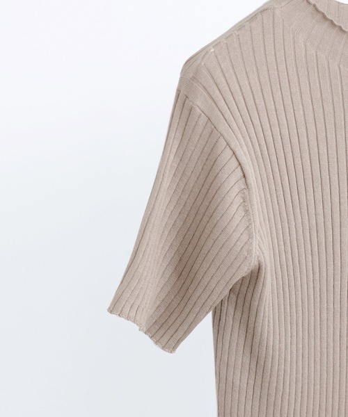 Fashion Letter(ファッションレター)の「大きいサイズ プチハイネック ハーフスリーブ トップス(Tシャツ/カットソー・レディース・ブラック/オフホワイト/ブルー/ベージュ系その他・M~L/LL~3L/4L~5L)」の9枚目の写真