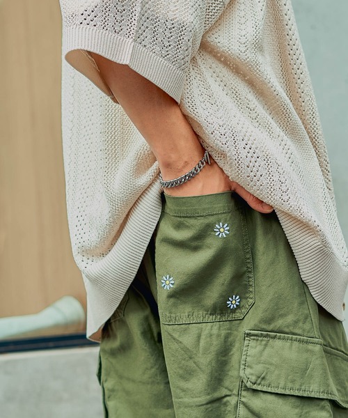 RAGEBLUE（レイジブルー）の「フラワー刺繍/ミリタリールーズカーゴパンツ/パラシュートパンツ（カーゴパンツ・メンズ・カーキ/ホワイト/ブラック・MEDIUM/LARGE）」の5枚目の写真