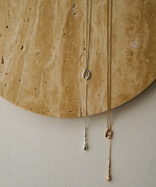 russet（ラシット）の「《gem_by russet》ドロップロングチェーンネックレス(AF-253)（ネックレス・レディース・シルバー/ゴールド・FREE）」の4枚目の写真