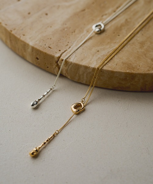 russet（ラシット）の「《gem_by russet》ドロップロングチェーンネックレス(AF-253)（ネックレス・レディース・シルバー/ゴールド・FREE）」の5枚目の写真