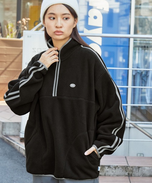 DISCUS ATHLETIC（ディスカス　アスレチック）の「DISCUS ATHLETIC/ディスカス アスレチック  ハーフジップ ロゴワッペン 配色 フリースプルオーバー（スウェット・レディース・ブラック/アイボリー/オートミール/ブルーグリーン/ホワイト系/サックスブルー/ブラック系/グレイッシュベージュ・M/XL/L）」の5枚目の写真