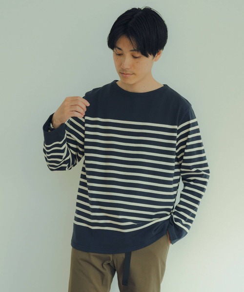 ITEMS URBANRESEARCH（アイテムズ アーバンリサーチ）の「パネルボーダー天竺ロングスリーブバスクシャツ（Tシャツ/カットソー・メンズ・ネイビー/オフホワイト/ホワイト系その他・LARGE/MEDIUM）」の5枚目の写真