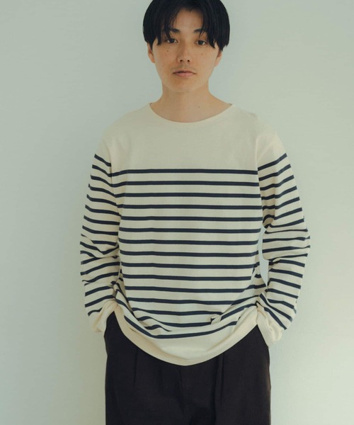 ITEMS URBANRESEARCH（アイテムズ アーバンリサーチ）の「パネルボーダー天竺ロングスリーブバスクシャツ（Tシャツ/カットソー・メンズ・ネイビー/オフホワイト/ホワイト系その他・LARGE/MEDIUM）」の7枚目の写真