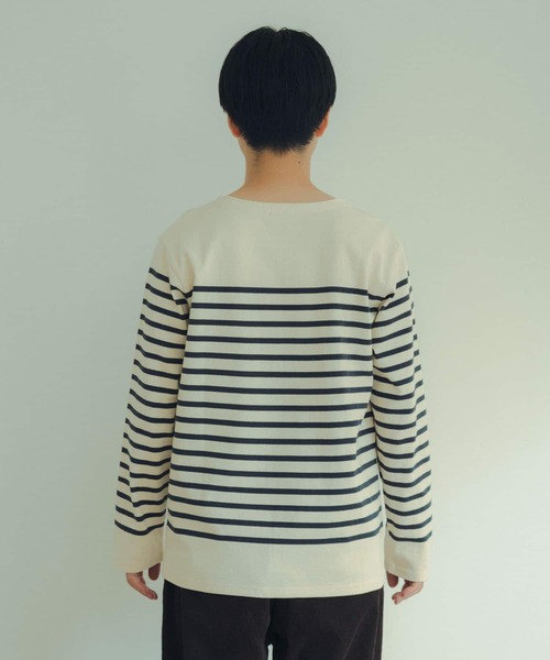 ITEMS URBANRESEARCH（アイテムズ アーバンリサーチ）の「パネルボーダー天竺ロングスリーブバスクシャツ（Tシャツ/カットソー・メンズ・ネイビー/オフホワイト/ホワイト系その他・LARGE/MEDIUM）」の11枚目の写真