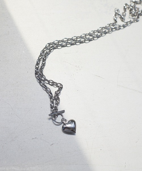 VIBGYOR（ヴィブジョー）の「ハートモチーフシルバーネックレス(LEY)（ネックレス・レディース・シルバー・FREE）」の2枚目の写真