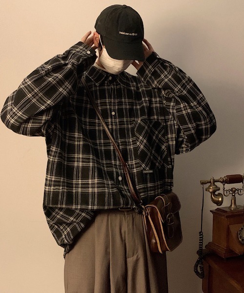 Ressaca（レサーカ）の「オーバーサイズ レギュラーカラー長袖チェックシャツ（シャツ/ブラウス・メンズ・ベージュ/ネイビー/ブラック・M/L/XL）」の22枚目の写真