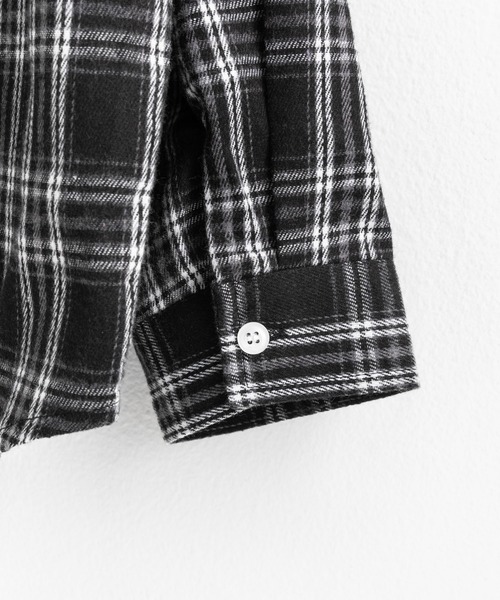 Ressaca（レサーカ）の「オーバーサイズ レギュラーカラー長袖チェックシャツ（シャツ/ブラウス・メンズ・ベージュ/ネイビー/ブラック・M/L/XL）」の8枚目の写真