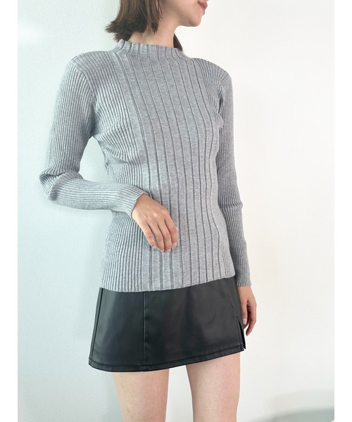 CECIL McBEE（セシルマクビー）の「ランダムリブニットトップス（ニット/セーター・レディース・ブラック/アイボリー/ブルー/グレー/イエロー・MEDIUM）」の3枚目の写真