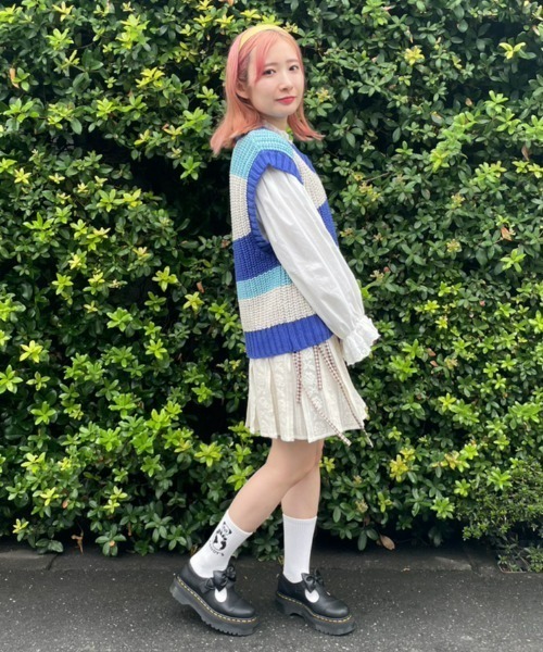 Candy Stripper(キャンディストリッパー)の「MULTI BORDER KNIT ベスト(ベスト・レディース・ピンク/ライトグリーン/ブルー・2)」の11枚目の写真