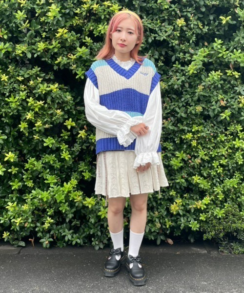 Candy Stripper(キャンディストリッパー)の「MULTI BORDER KNIT ベスト(ベスト・レディース・ピンク/ライトグリーン/ブルー・2)」の10枚目の写真