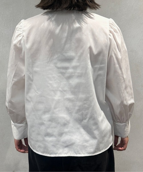 kutir（クティール）の「刺繍チャイナブラウス（シャツ/ブラウス・レディース・サックスブルー/オフホワイト/チャコールグレー・FREE）」の10枚目の写真