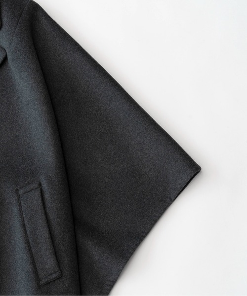 MAISON SPECIAL（メゾンスペシャル）の「Reversibule Sewing Poncho/リバーポンチョ【MAISON SPECIAL/メゾンスペシャル】（ポンチョ・レディース・ブラック/グレー/アイボリー・FREE）」の12枚目の写真