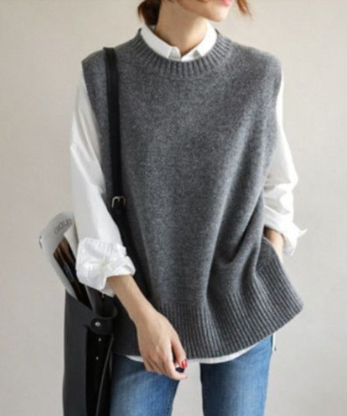 Ritzy(リッツィー)の「サイドスリット入り シンプルニットベスト(ベスト・レディース・ブラック/ダークグレー/ベージュ/グレー・FREE)」の3枚目の写真