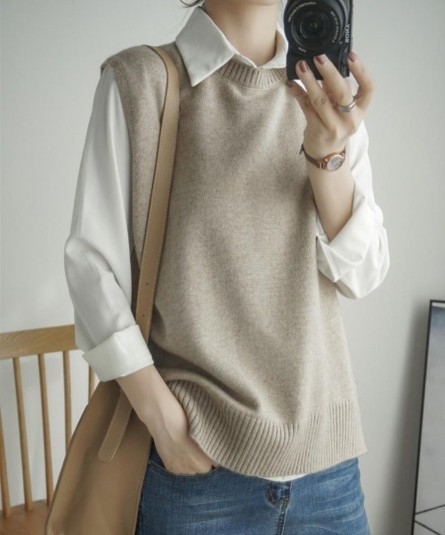 Ritzy(リッツィー)の「サイドスリット入り シンプルニットベスト(ベスト・レディース・ブラック/ダークグレー/ベージュ/グレー・FREE)」の15枚目の写真