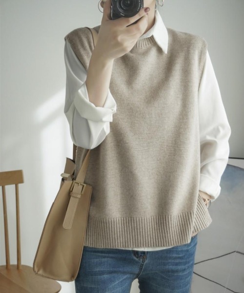 Ritzy(リッツィー)の「サイドスリット入り シンプルニットベスト(ベスト・レディース・ブラック/ダークグレー/ベージュ/グレー・FREE)」の17枚目の写真