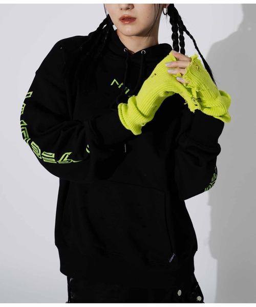 ANLIBERTY ANAP（アンリバティアナップ）の「ダメージロゴフーディー（パーカー・レディース・グレー/ブラック/ブルー・M/S）」の2枚目の写真