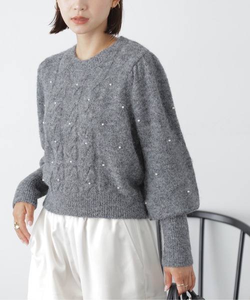 FREE'S MART(フリーズマート)の「◇パール付きケーブルショート丈ニット(ニット/セーター・レディース・ライトブルー/グレー/オフホワイト・FREE)」の16枚目の写真