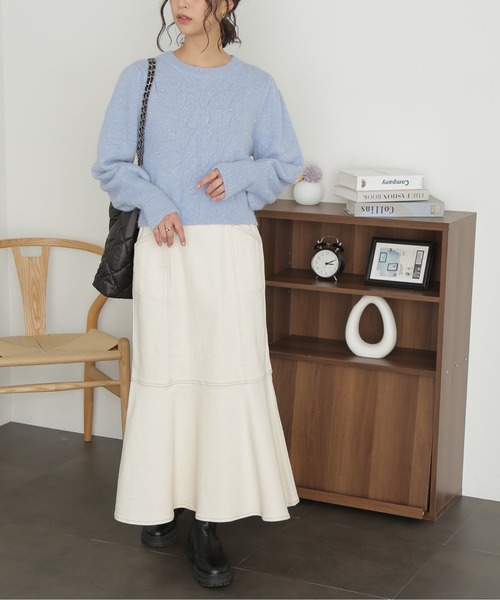 FREE'S MART(フリーズマート)の「◇パール付きケーブルショート丈ニット(ニット/セーター・レディース・ライトブルー/グレー/オフホワイト・FREE)」の5枚目の写真