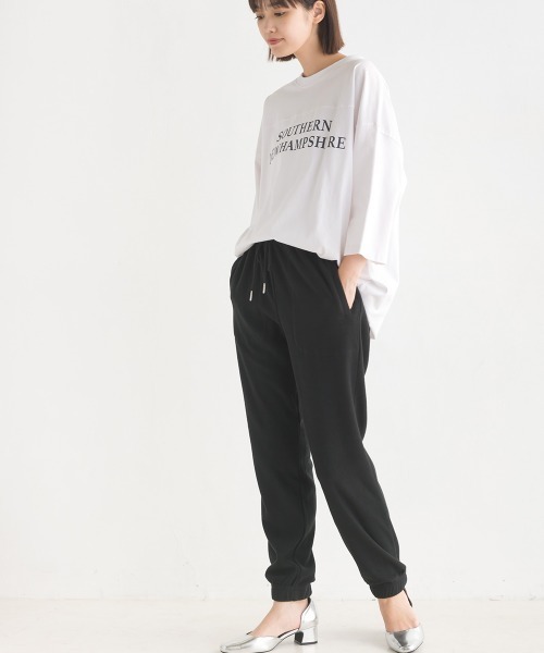 OMNES（オムネス）の「ふわ軽静電気防止マイクロフリースジョガーパンツ（その他パンツ・レディース・チャコールグレー/ベージュ/キャメル/ブラック・MEDIUM/LARGE）」の17枚目の写真