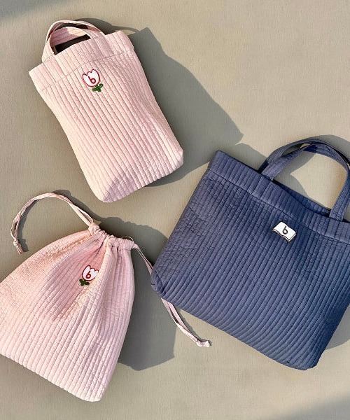 こども ビームス（コドモビームス）の「レッスンバッグ（トートバッグ・キッズ・ピンク/ネイビー/インディゴブルー・ONE SIZE）」の4枚目の写真