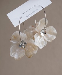 CERCA（チェルカ）の「jolie minette/ビックフラワー シルバー フープピアス（ピアス（両耳用））」