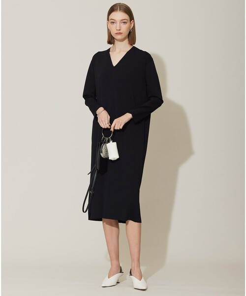 ICB(アイシービー)の「【洗える】 シンセティックフルニードル Vネックワンピース(ワンピース・レディース・ライトイエロー系/ブラック系・LARGE/X-LARGE)」の13枚目の写真