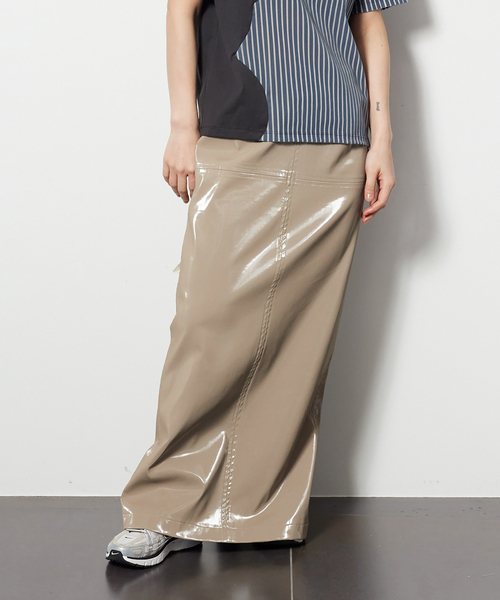 CITYSHOP（シティーショップ）の「ENAMEL FAUX LEATHER スカート