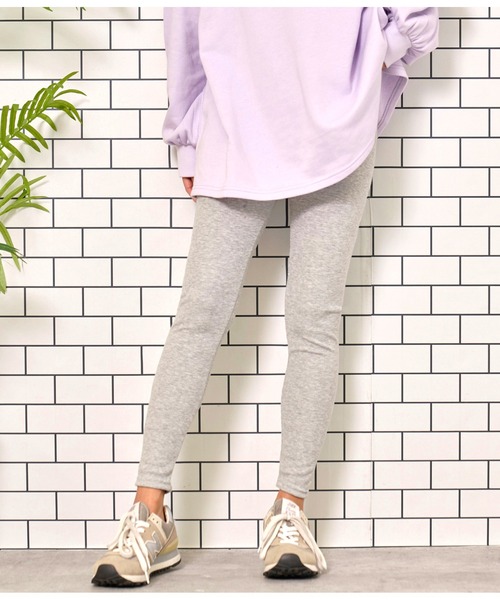 anap mimpi（アナップミンピ）の「リブ シンプル ベーシック レギンス（レギンス/スパッツ・レディース・ブラック/ライトグレー・FREE）」の5枚目の写真