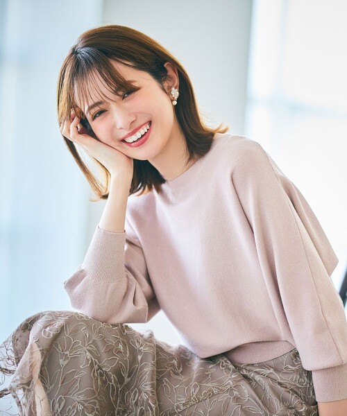 ANY SIS(エニィスィス)の「【洗える】パフスリーブラメ ニット(ニット/セーター・レディース・アイボリー系/ピンク系/ライトイエロー系・2)」の3枚目の写真