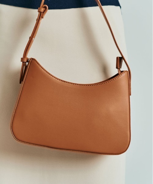 Urban Outfitters☆ リボンハンドル・ホーボーバッグ Urban Outfitters☆ リボンハンドル・ホーボーバッグ