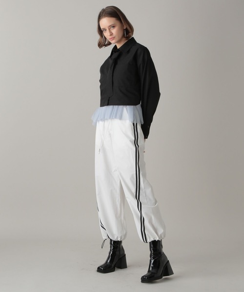 FOREVER 21（フォーエバー トゥエンティーワン）の「【2024SS】ネクタイ付きクロップドシャツ（シャツ/ブラウス・レディース・オフホワイト/ブラック/ライトブルー・FREE）」の18枚目の写真