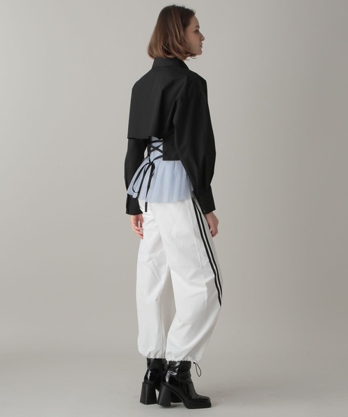 FOREVER 21（フォーエバー トゥエンティーワン）の「【2024SS】ネクタイ付きクロップドシャツ（シャツ/ブラウス・レディース・オフホワイト/ブラック/ライトブルー・FREE）」の20枚目の写真