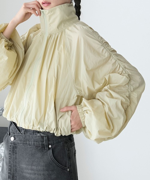 forksy.(フォルクシー)の「【forksy.】シアーナイロンシャーリングクロップドブルゾン(ナイロンジャケット・レディース・ミント/チャコール/オフホワイト・FREE)」の3枚目の写真