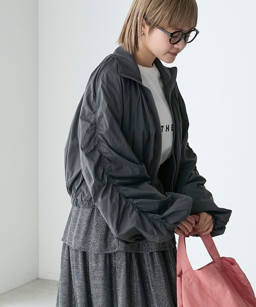 新品未使用　ナイロンゆったりクロップド丈ジャケット　カーキ ZARA - ZARA カーキ クロップド丈 ジャケットの通販 by xxx's