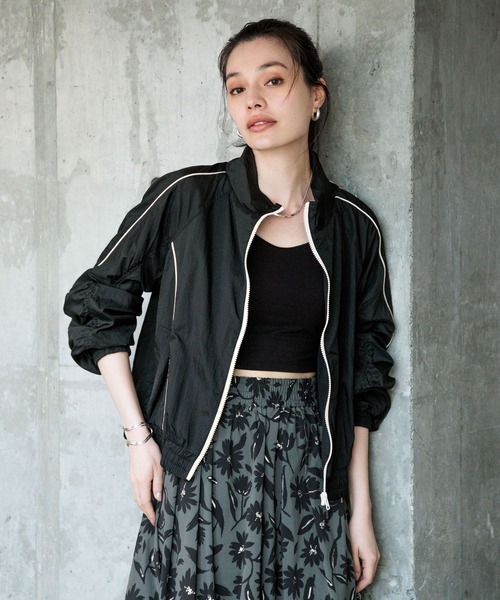 BAYFLOW(ベイフロー)の「ライントラックジャケット(ナイロンジャケット・レディース・ブラック/ブルー/オフホワイト・FREE)」の7枚目の写真