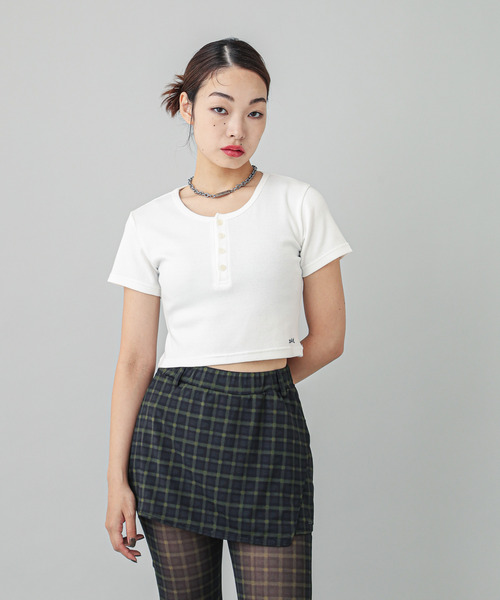 X-girl(エックスガール)の「HENLEY NECK S/S TOP(Tシャツ/カットソー・レディース・ブルー/ブラック/ホワイト・S/M)」の20枚目の写真