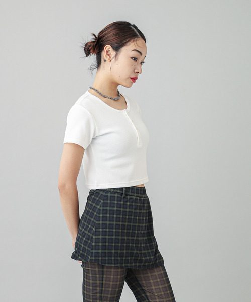 X-girl(エックスガール)の「HENLEY NECK S/S TOP(Tシャツ/カットソー・レディース・ブルー/ブラック/ホワイト・S/M)」の22枚目の写真